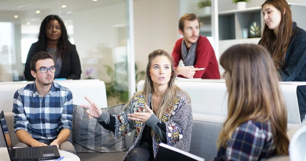 Estrategias-de-comunicacion-en-el-lugar-de-trabajo